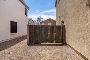 1677 E Diego Dr, Casa Grande, AZ 85122 - Photo 7