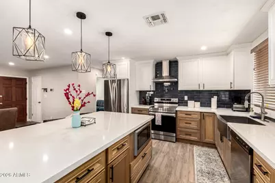 4208 N 79th Avenue, Phoenix, AZ 85033 - Photo 19