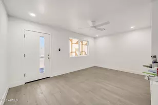 2301 E Harvard St, Phoenix, AZ 85006 - Photo 25