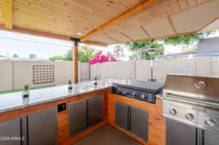 313 E El Caminito Dr, Phoenix, AZ 85020 - Photo 43