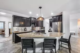 7844 W Molly Dr, Peoria, AZ 85383 - Photo 9