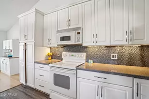 621 S Criss St, Chandler, AZ 85226 - Photo 13