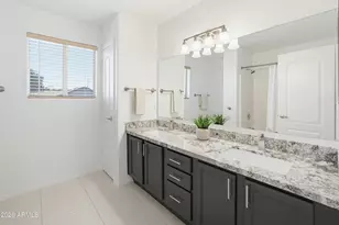 490 S Catalina St, Gilbert, AZ 85233 - Photo 25
