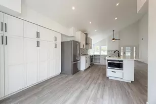 5959 E Teton Cir, Mesa, AZ 85215 - Photo 9