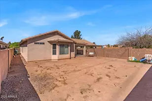 21655 N Davis Way, Maricopa, AZ 85138 - Photo 23