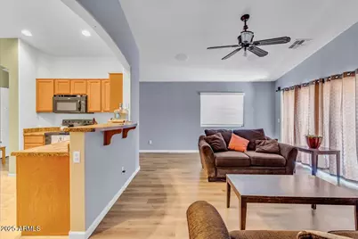 21655 N Davis Way, Maricopa, AZ 85138 - Photo 5