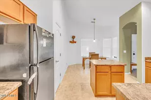 21655 N Davis Way, Maricopa, AZ 85138 - Photo 7