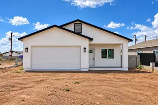 443 E Crystal Ave, Douglas, AZ 85607 - Photo 1