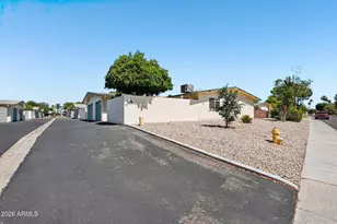 10526 W Highwood Ln, Sun City, AZ 85373 - Photo 33
