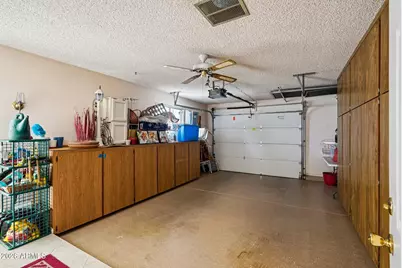 10526 W Highwood Lane, Sun City, AZ 85373 - Photo 31