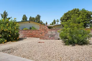 10526 W Highwood Ln, Sun City, AZ 85373 - Photo 39