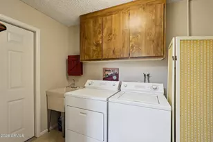 10526 W Highwood Ln, Sun City, AZ 85373 - Photo 25