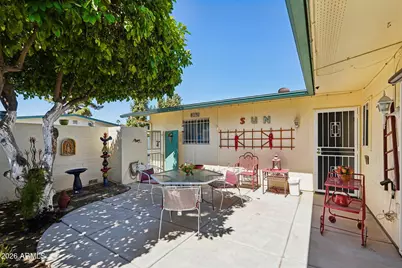 10526 W Highwood Lane, Sun City, AZ 85373 - Photo 29