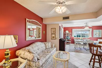 10526 W Highwood Lane, Sun City, AZ 85373 - Photo 7