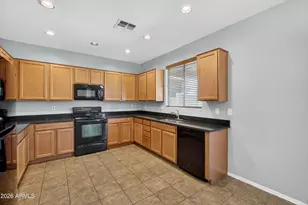 28450 N Castle Rock Dr, San Tan Valley, AZ 85143 - Photo 11