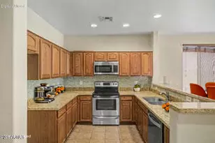 17668 W Desert Bloom St, Goodyear, AZ 85338 - Photo 11