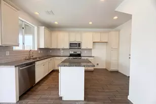 22251 E Via De Olivos Ct, Queen Creek, AZ 85142 - Photo 9