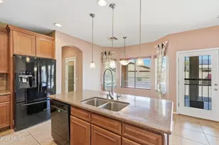 262 S San Marino Loop, Casa Grande, AZ 85194 - Photo 11