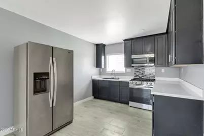 219 W Paseo Way, Phoenix, AZ 85041 - Photo 3