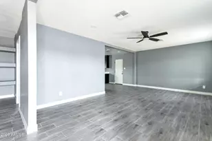 219 W Paseo Way, Phoenix, AZ 85041 - Photo 5