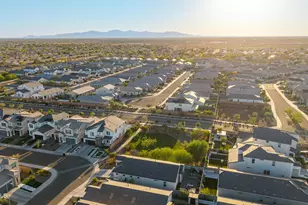 10358 W Albert Ln, Peoria, AZ 85382 - Photo 71