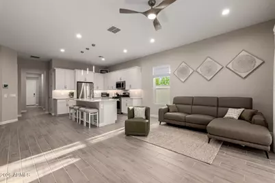 10358 W Albert Lane, Peoria, AZ 85382 - Photo 11