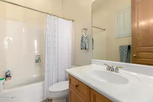 8204 S Homestead Ln, Tempe, AZ 85284 - Photo 45