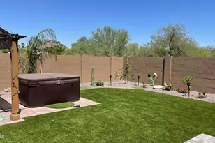 19460 N 27th Pl, Phoenix, AZ 85050 - Photo 9