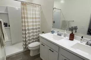 19460 N 27th Pl, Phoenix, AZ 85050 - Photo 11