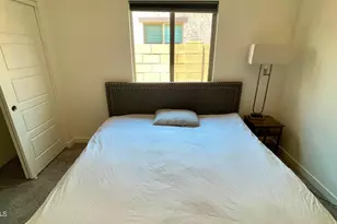 19460 N 27th Pl, Phoenix, AZ 85050 - Photo 13