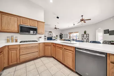 14697 W Edgemont Avenue, Goodyear, AZ 85395 - Photo 11