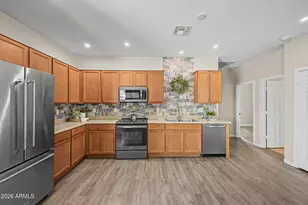 18064 W Louise Dr, Surprise, AZ 85387 - Photo 9