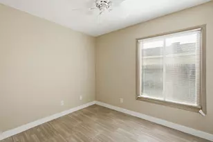 3743 W Acoma Dr, Phoenix, AZ 85053 - Photo 21