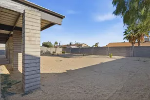 3743 W Acoma Dr, Phoenix, AZ 85053 - Photo 35