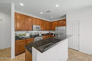 5422 W Straight Arrow Ln, Phoenix, AZ 85083 - Photo 9