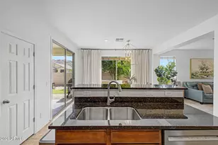 5422 W Straight Arrow Ln, Phoenix, AZ 85083 - Photo 11