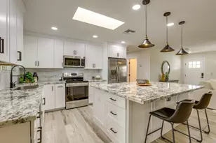 10320 W Sierra Dawn Dr, Sun City, AZ 85351 - Photo 1