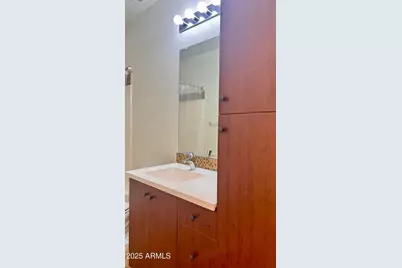 2330 E Huntington Drive #103, Phoenix, AZ 85040 - Photo 9