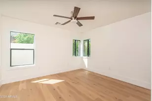 518 W Holly St, Phoenix, AZ 85003 - Photo 7