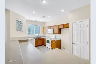 1330 S Aaron #216, Mesa, AZ 85209 - Photo 13