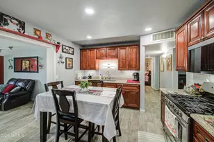 1652 W 2nd St, Mesa, AZ 85201 - Photo 13