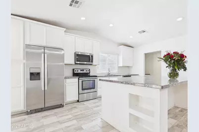 945 N Central Drive, Chandler, AZ 85224 - Photo 9