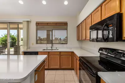 1038 S Palomino Creek Drive, Gilbert, AZ 85296 - Photo 11