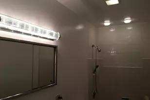 323 E Rose Ln, Phoenix, AZ 85012 - Photo 19