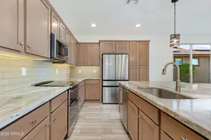 3727 Goldmine Cyn Wy, Wickenburg, AZ 85390 - Photo 19