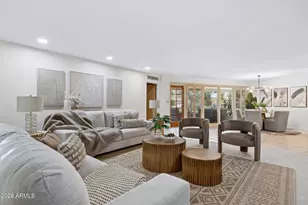 2038 E Solano Dr, Phoenix, AZ 85016 - Photo 7