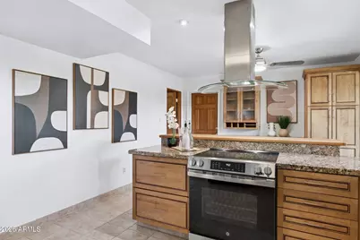 2038 E Solano Drive, Phoenix, AZ 85016 - Photo 15