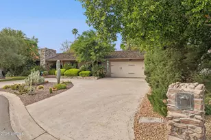 2038 E Solano Dr, Phoenix, AZ 85016 - Photo 3