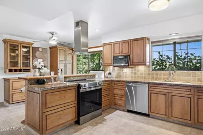 2038 E Solano Drive, Phoenix, AZ 85016 - Photo 11