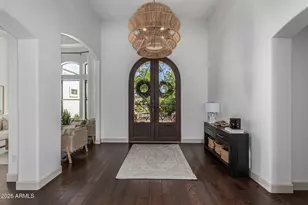 2816 E Clark Dr, Gilbert, AZ 85297 - Photo 5